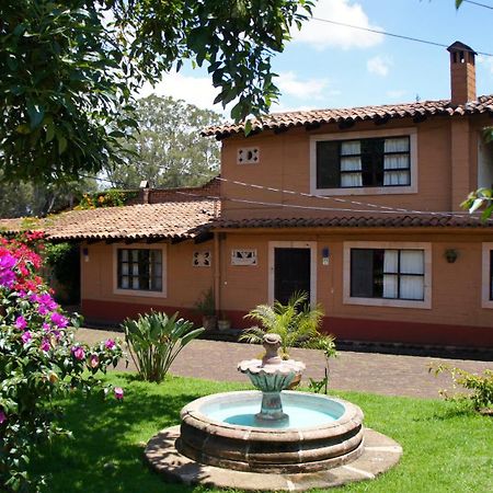 Villa Patzcuaro Garden Hotel Exteriör bild