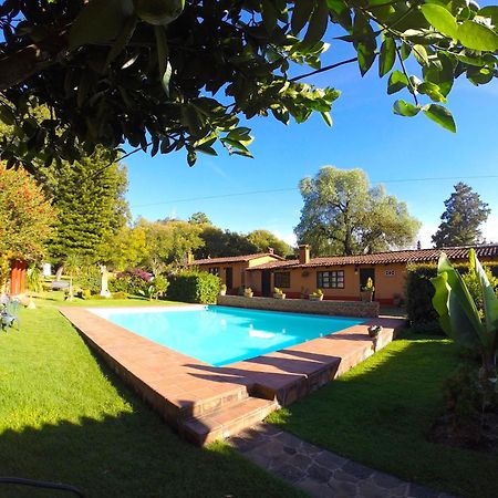 Villa Patzcuaro Garden Hotel Exteriör bild