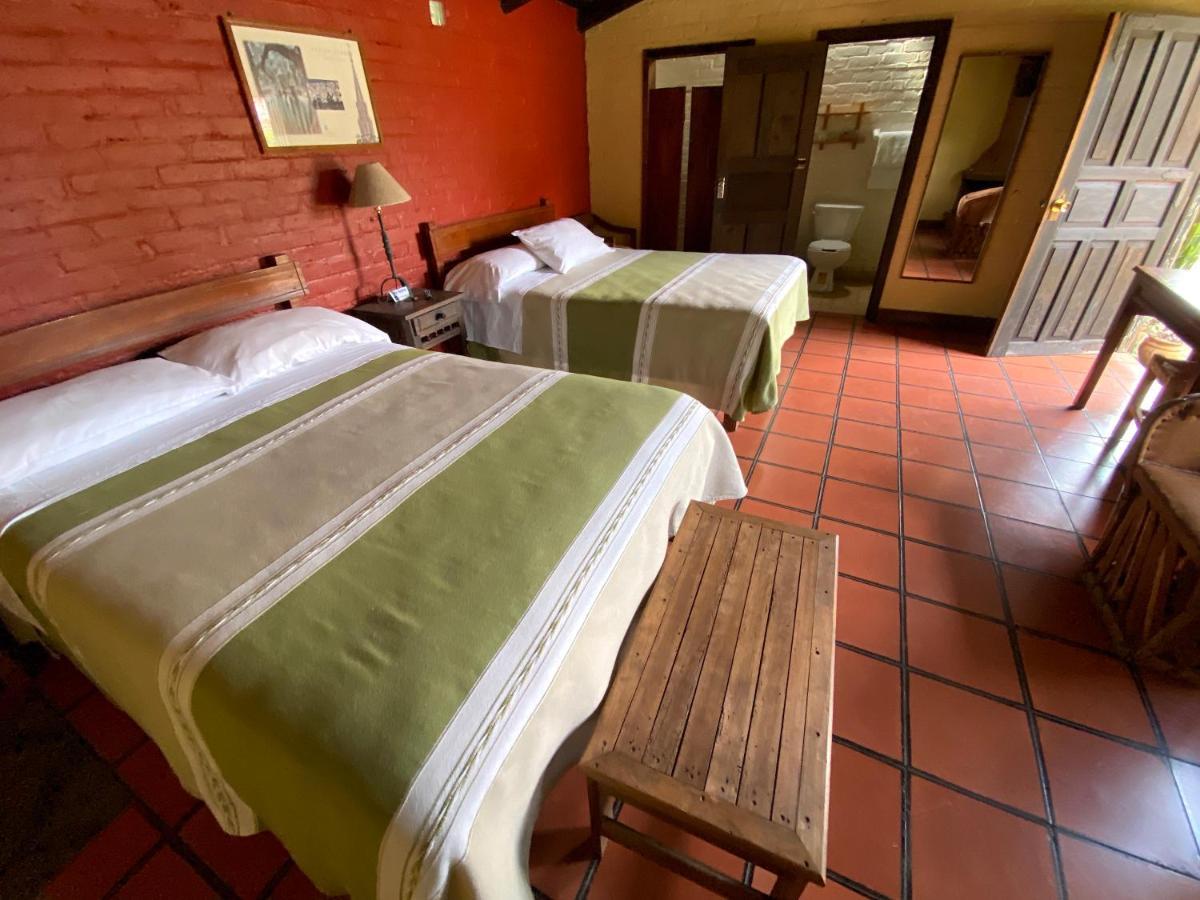 Villa Patzcuaro Garden Hotel Exteriör bild
