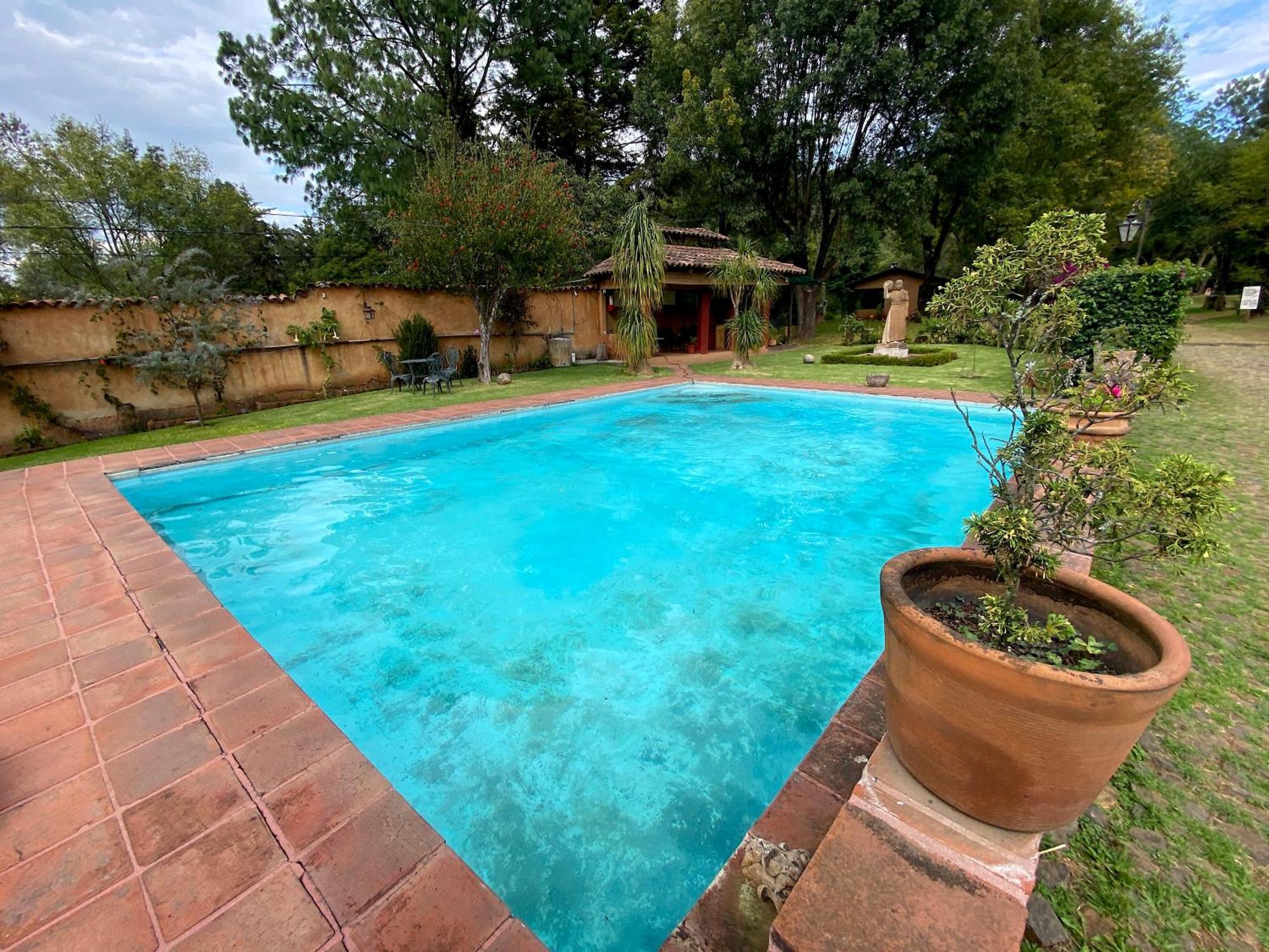 Villa Patzcuaro Garden Hotel Exteriör bild